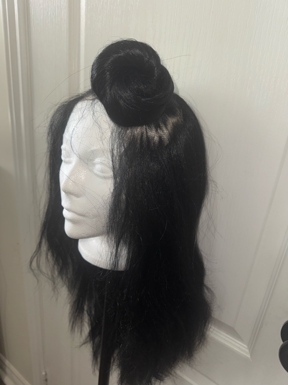 Great condition Black synthetic 360 lace front wig